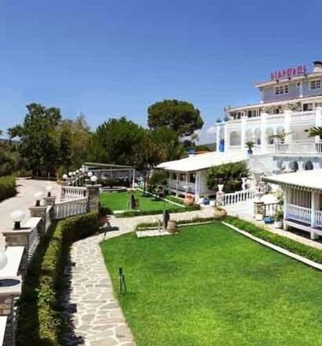 Diaporos Hotel