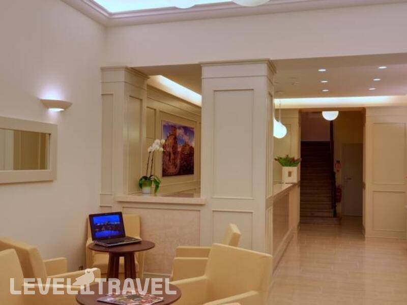 Фотография Voyage Hotel