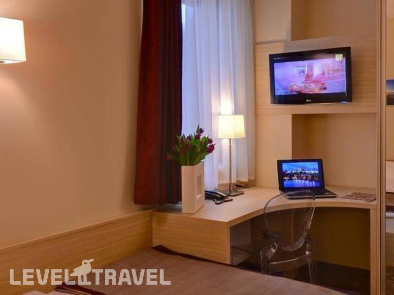 Фотография Voyage Hotel