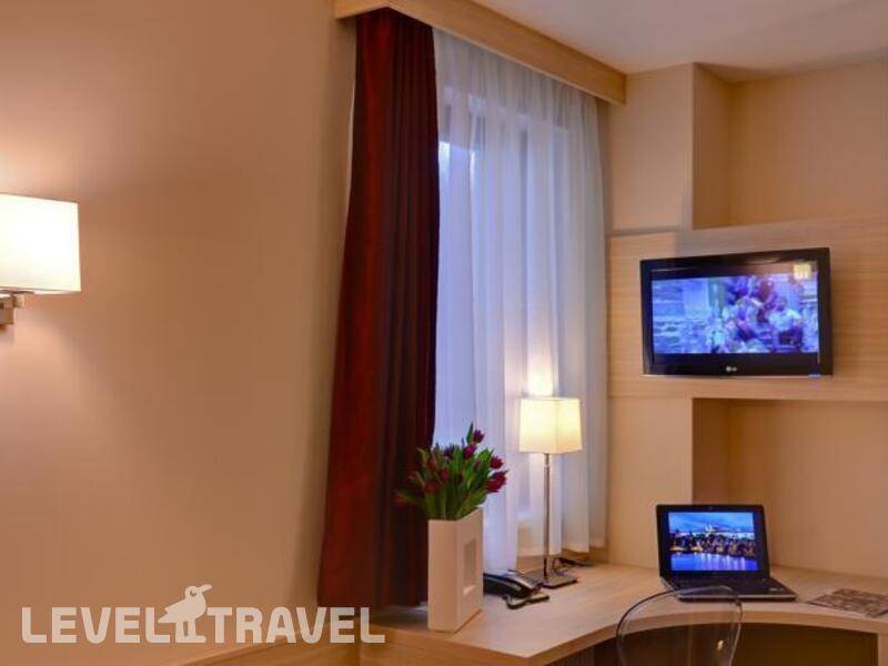 Фотография Voyage Hotel