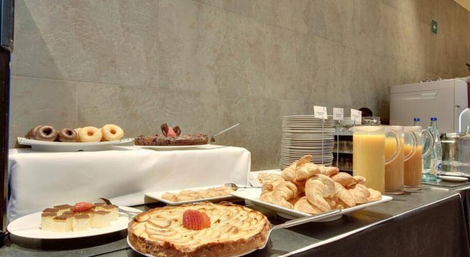 Rafael Hoteles Badalona — фото 31