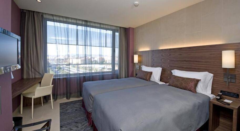 Rafael Hoteles Badalona — фото 19