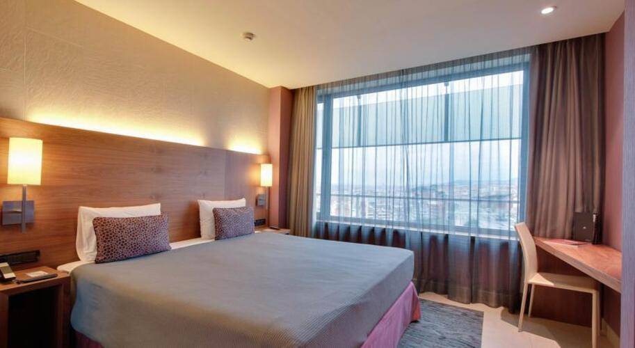 Rafael Hoteles Badalona — фото 15