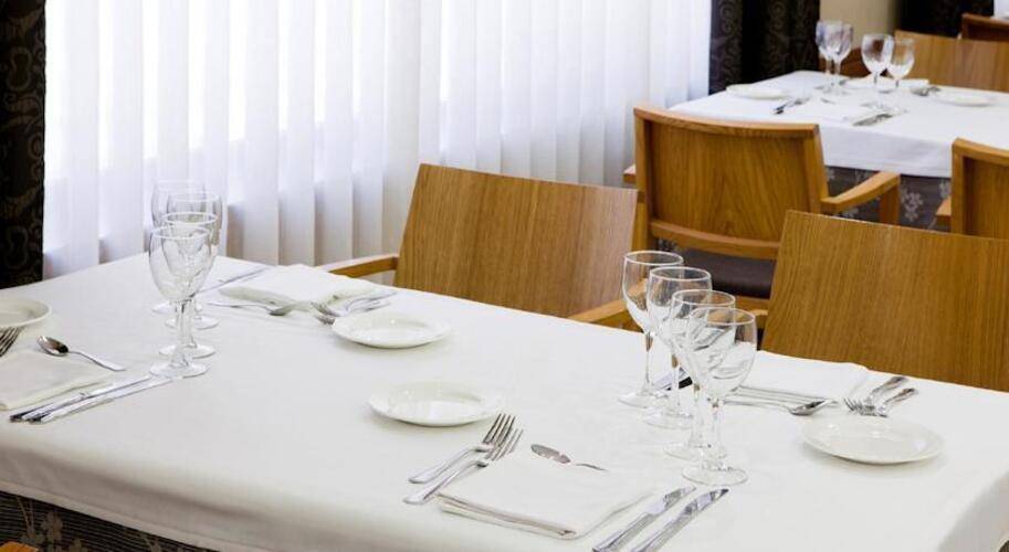 Nh Ciutat De Vic Hotel — фото 11