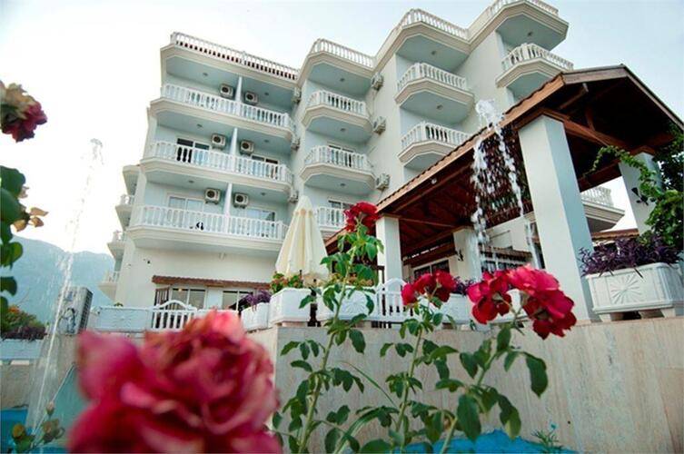 Mira Garden Resort