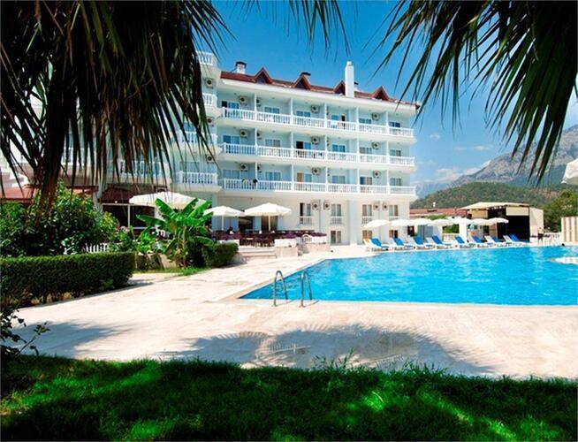 Mira Garden Resort
