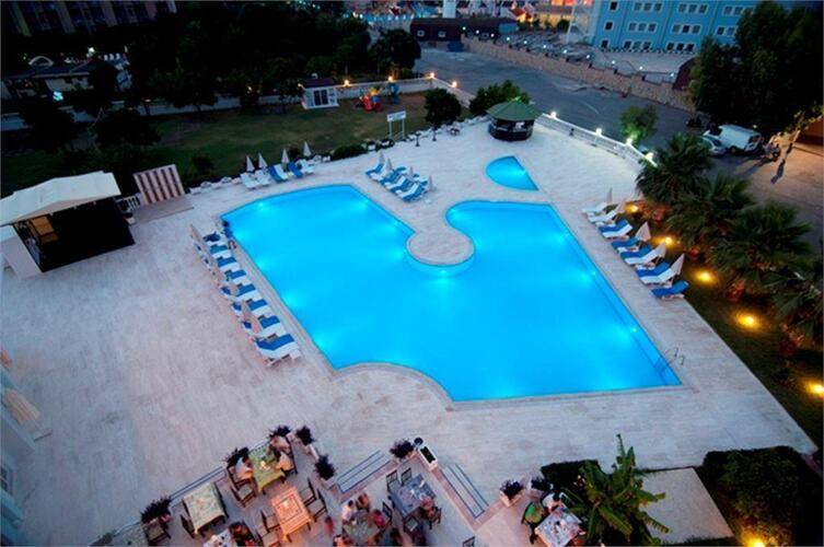 Mira Garden Resort