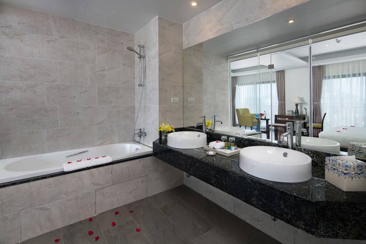 Legend Sea Hotel