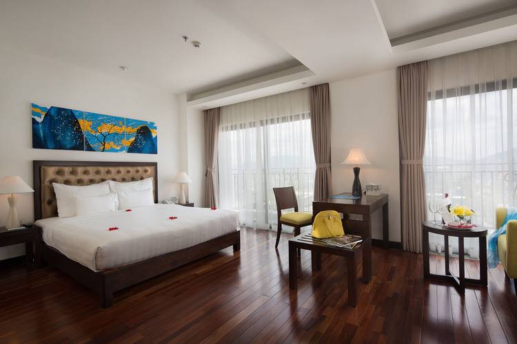 Legend Sea Hotel