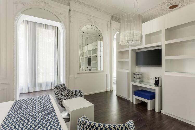 Room Mate Carla — фото 26