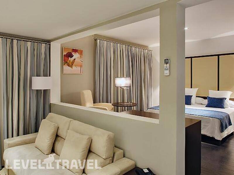 Фотография Apartamentos Pueblo Acantilado Suites