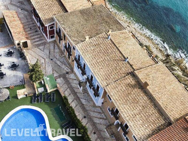 Фотография Apartamentos Pueblo Acantilado Suites
