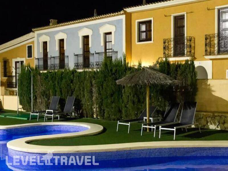 Фотография Apartamentos Pueblo Acantilado Suites
