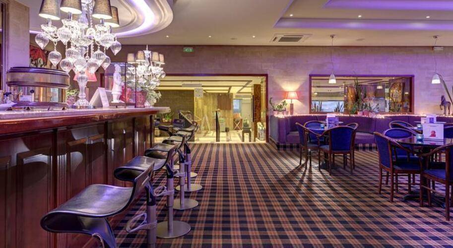 President Hotel