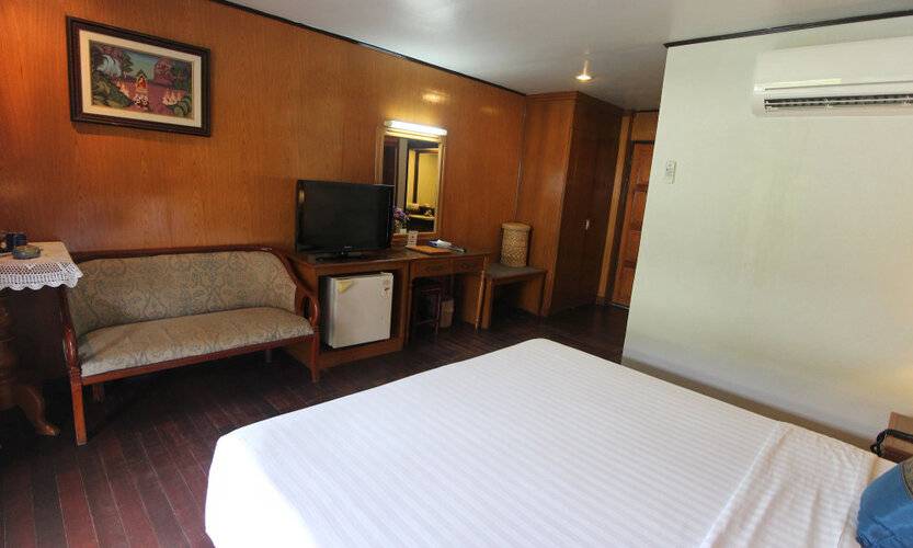 Phi Phi Banyan Villa