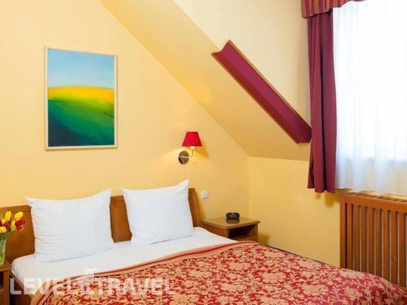Фотография Cloister Inn Hotel