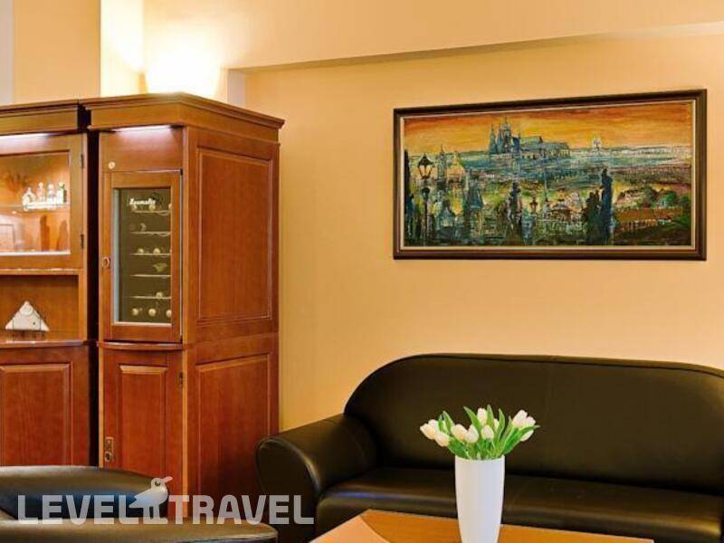 Фотография Cloister Inn Hotel
