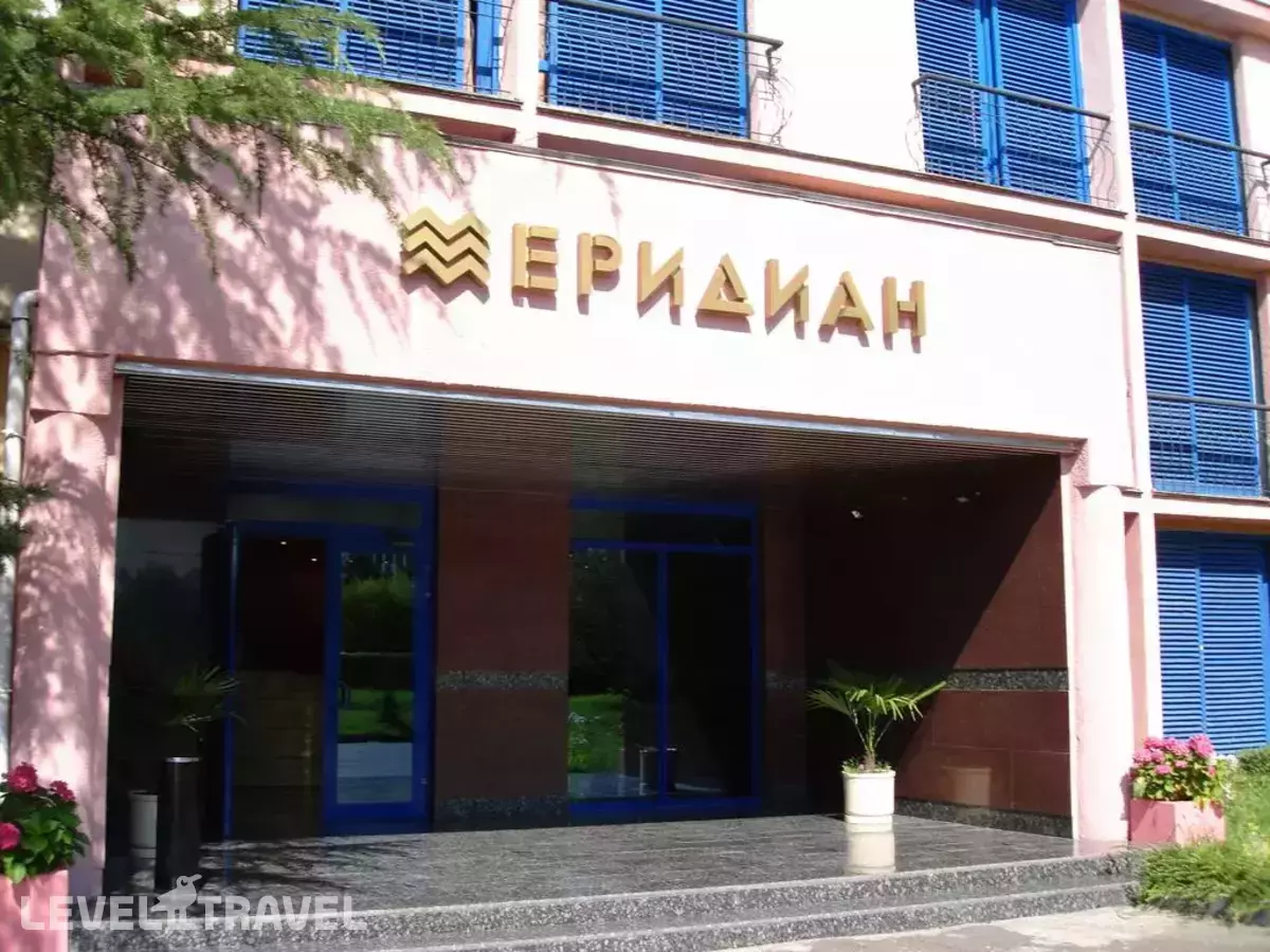 Отель Меридиан