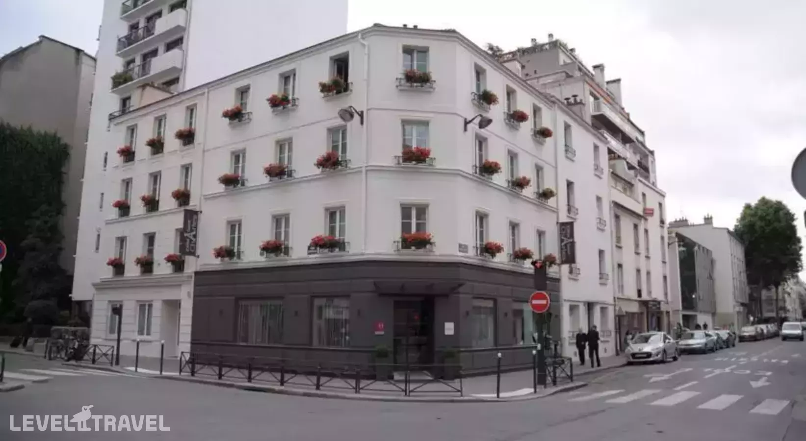 Eiffel Saint Charles Hotel