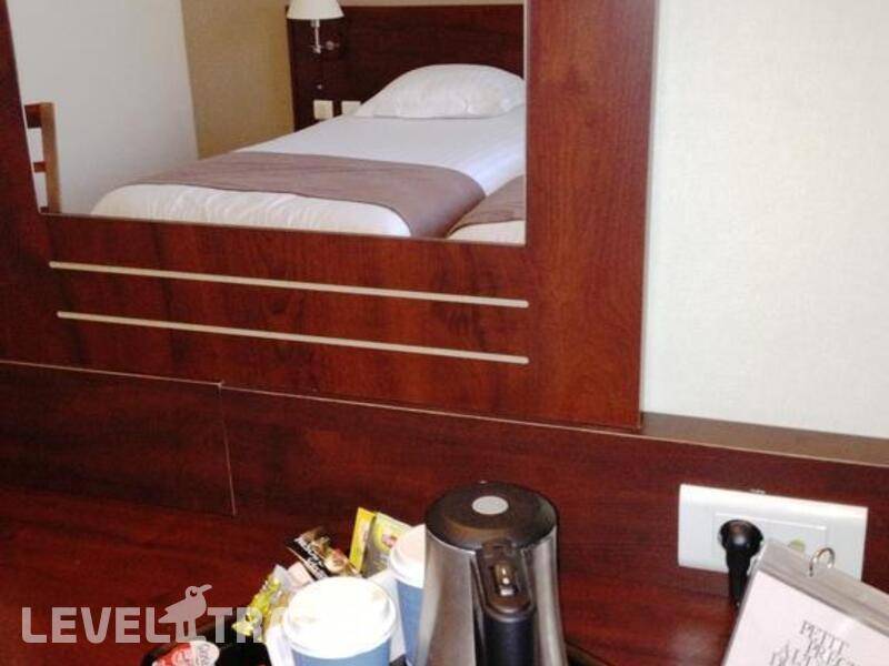 Фотография Kyriad Gare Hotel