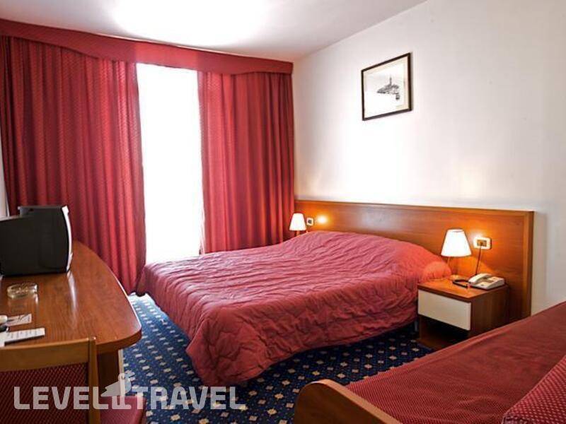 Фотография Arena Hotel Holiday (Ex.Holiday Hotel)