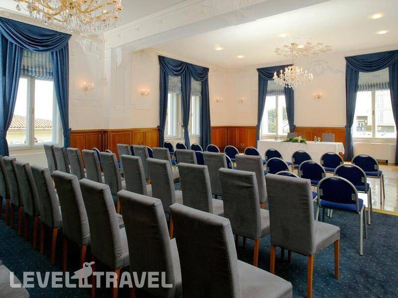 Фотография Bristol Hotel