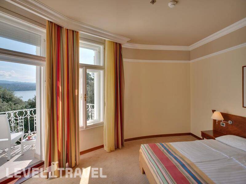 Фотография Bristol Hotel