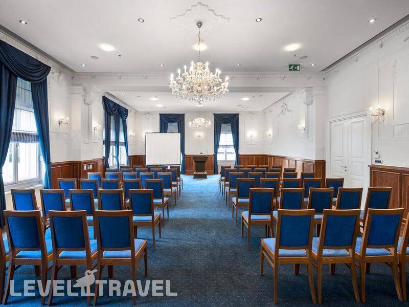 Фотография Bristol Hotel