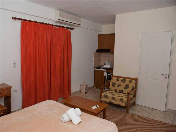 Aithrio Hotel