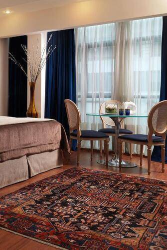 Best Western Plus Embassy Hotel