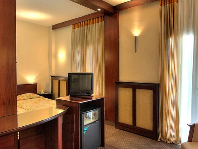 Abc Hotel