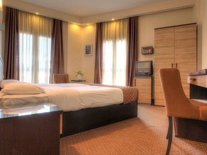 Abc Hotel