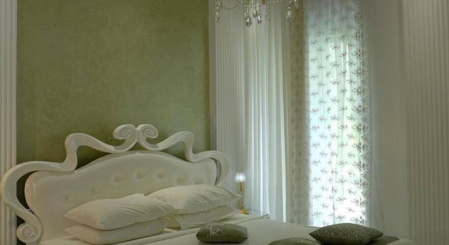 Athens Diamond Plus Hotel