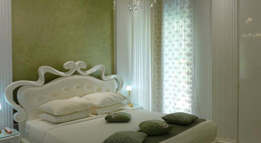 Athens Diamond Plus Hotel