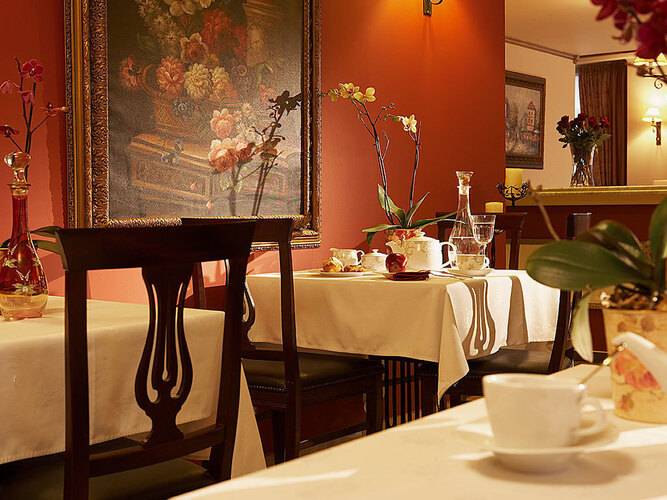 Luxembourg Hotel