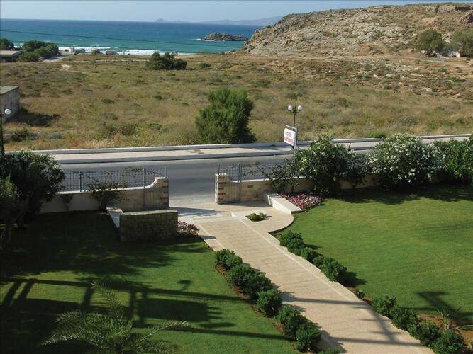 Karteros Hotel