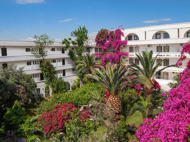 Iliochari Hotel