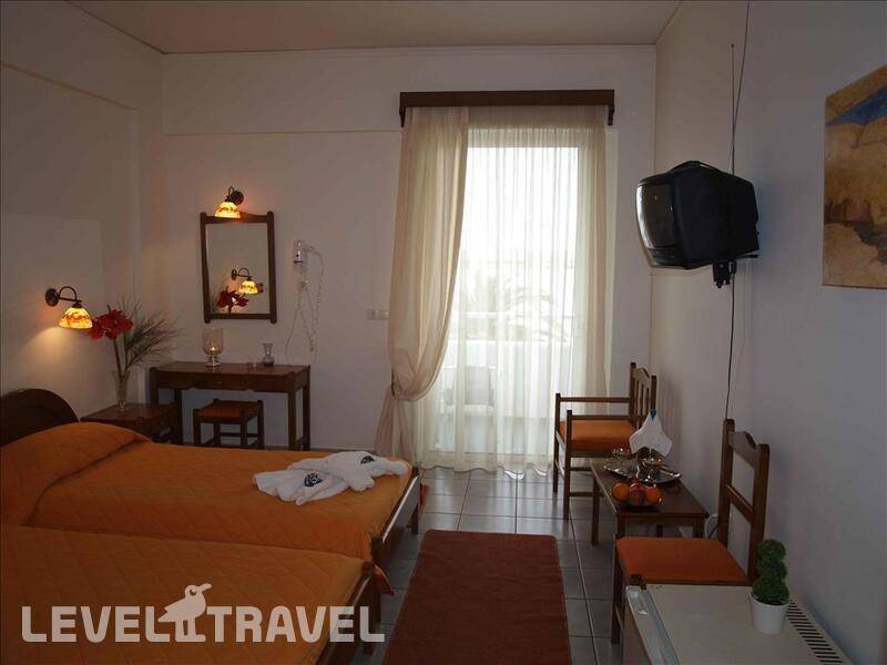 Фотография Kyparissia Beach Hotel