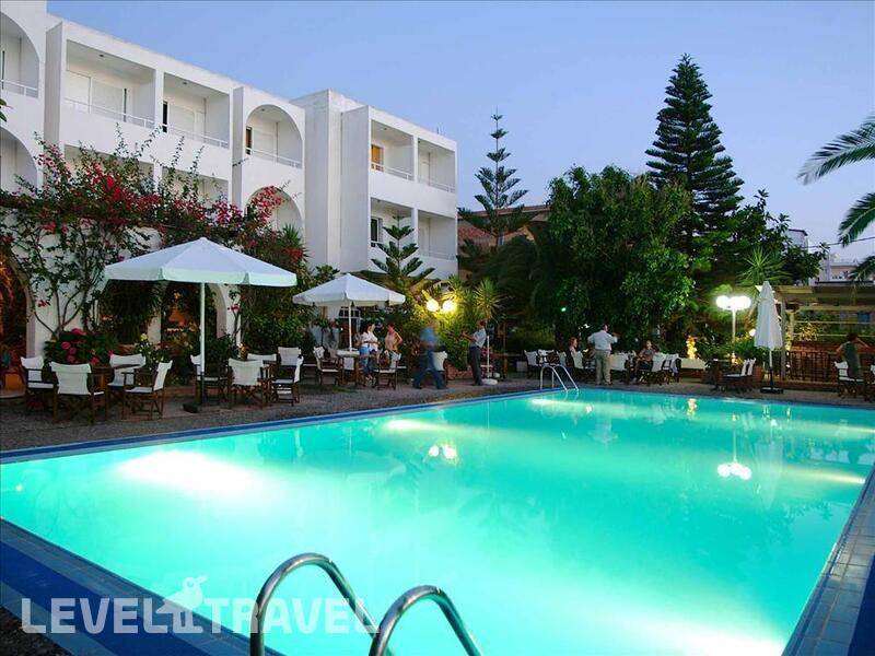 Фотография Kyparissia Beach Hotel