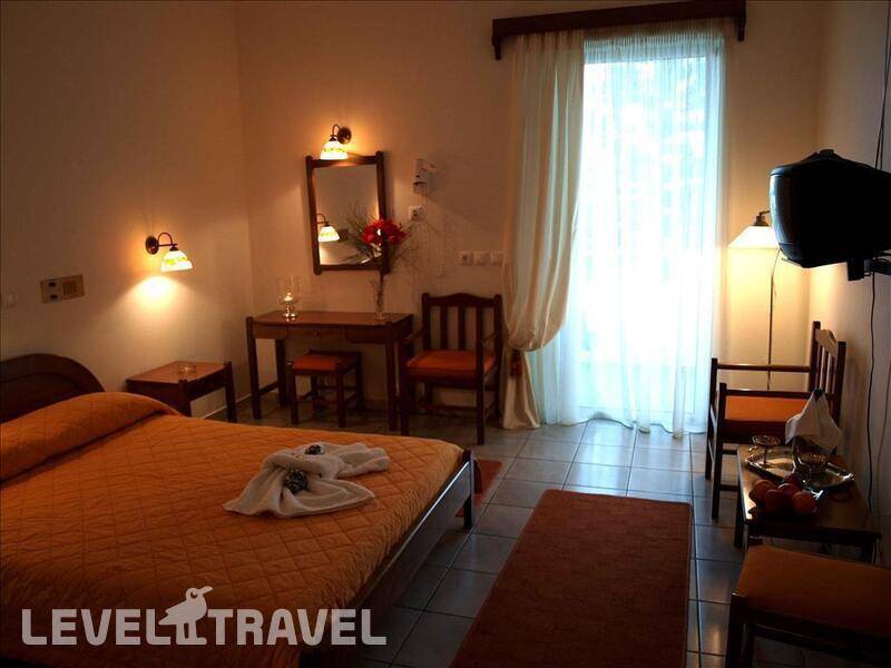 Фотография Kyparissia Beach Hotel
