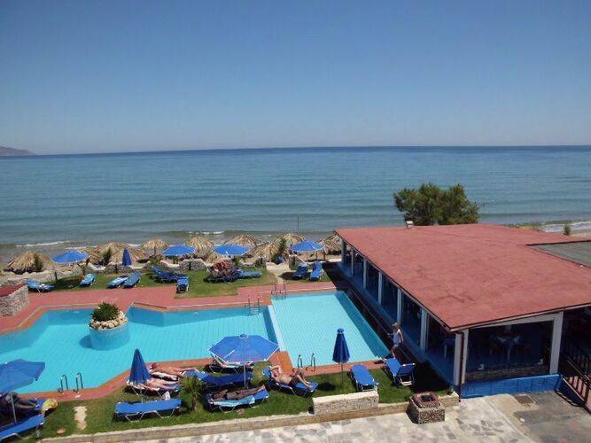 Mari Beach Hotel