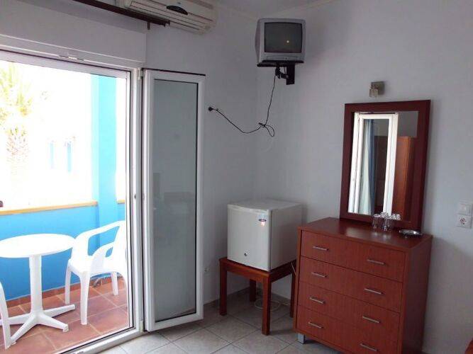Mari Beach Hotel