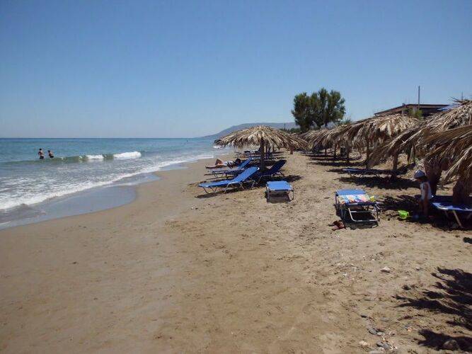 Mari Beach Hotel
