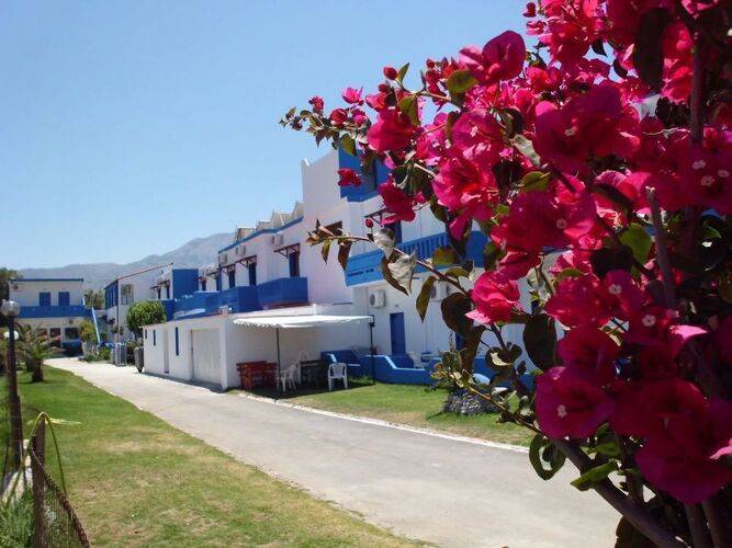 Mari Beach Hotel