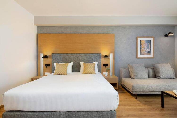 Minoa Palace Resort Hotel