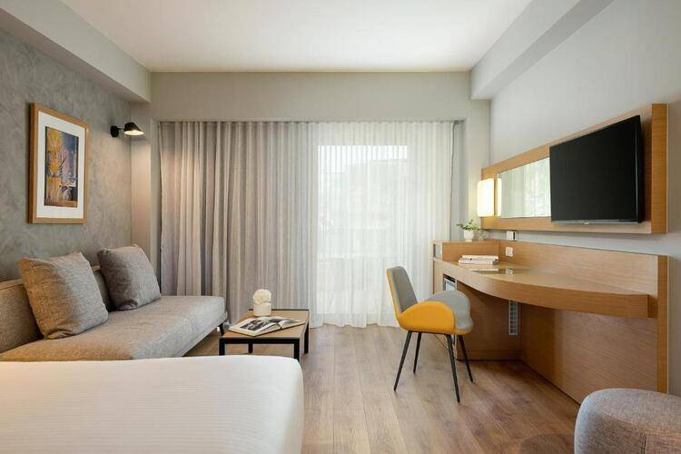 Minoa Palace Resort Hotel