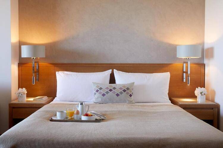 Minoa Palace Resort Hotel