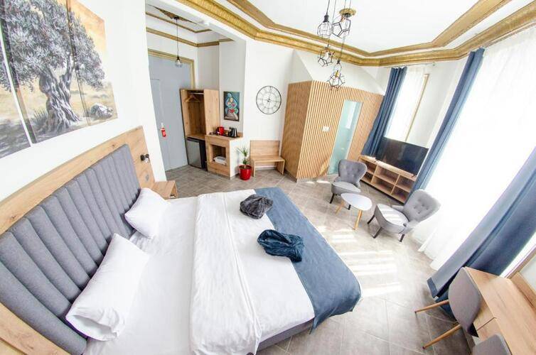 Nea Metropolis Hotel