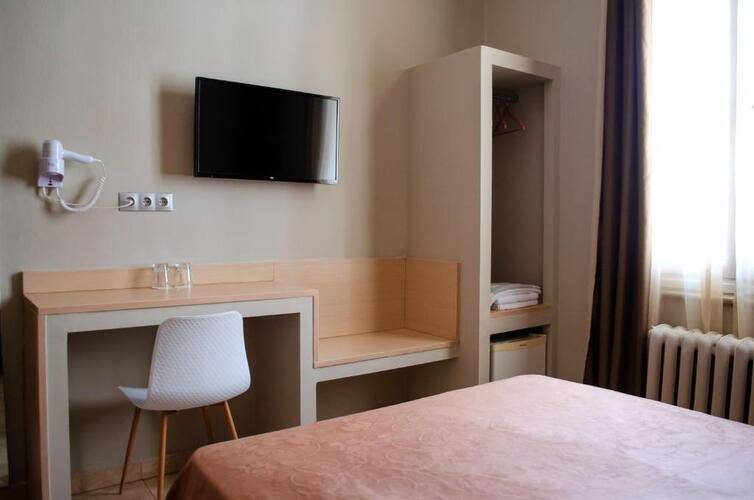 Nea Metropolis Hotel
