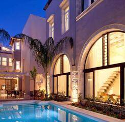 $item['hotel']['name']